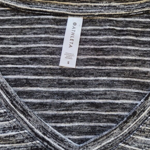 ATHLETA V-Neck T-Shirt Women's S Striped Tee Athleisure Workout Athletic Top - Picture 5 of 8